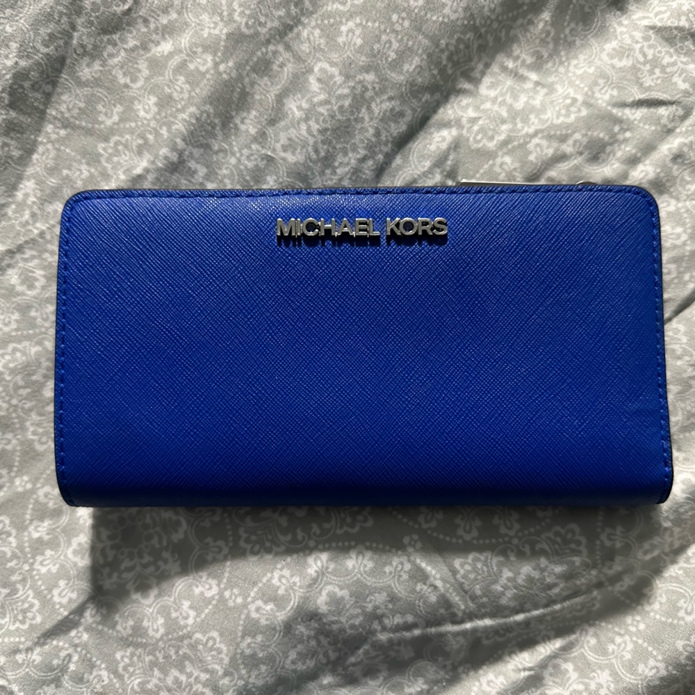 Michael Kors wallet